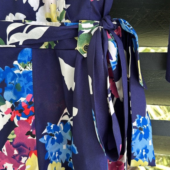 Yumi Kim Floral Romper - Picture 4 of 8